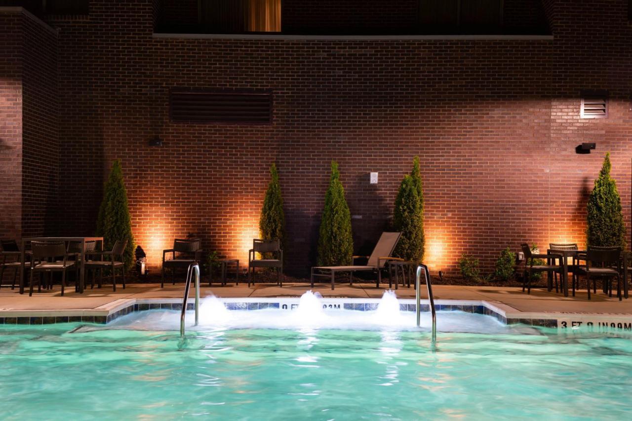 Residence Inn By Marriott Charlotte Northlake Eksteriør billede